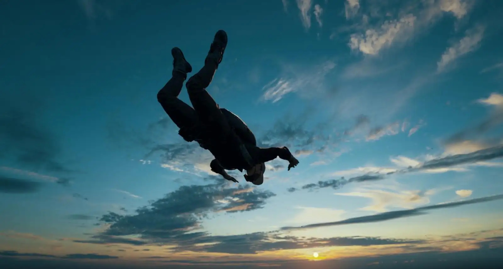 跳伞吃鸡类游戏